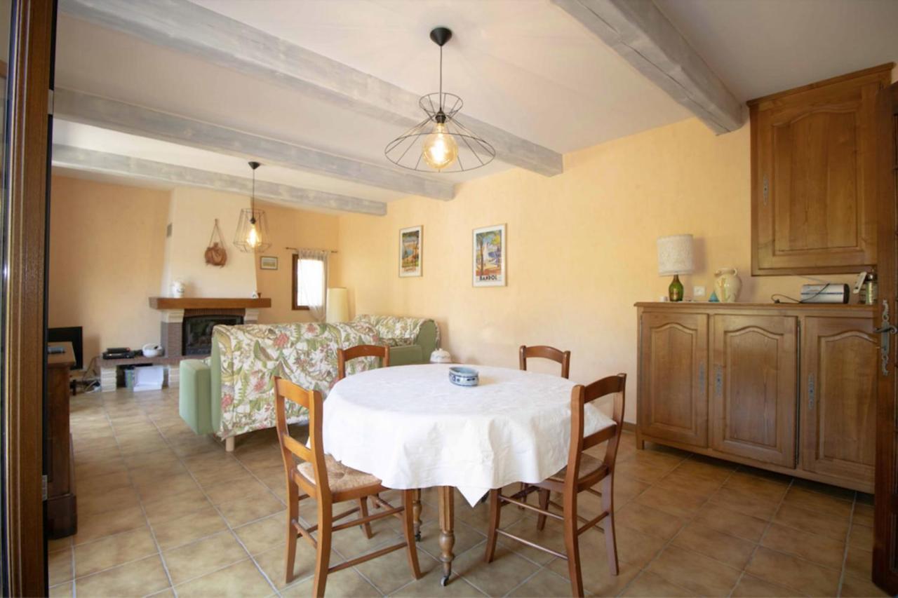 Large Spacious House In Fréjus Екстериор снимка